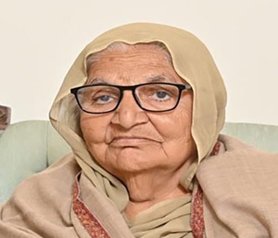 ਸੰਸਦ ਮੈਂਬਰ ਗੁਰਜੀਤ ਸਿੰਘ ਔਜਲਾ ਦੀ ਮਾਤਾ ਸਰਦਾਰਨੀ ਗੁਰਮੀਤ ਕੌਰ ਦਾ ਹੋਇਆ ਅੰਤਿਮ ਸੰਸਕਾਰ ਸੰਸਦ ਮੈਂਬਰ ਗੁਰਜੀਤ ਸਿੰਘ ਔਜਲਾ ਦੀ ਮਾਤਾ ਸਰਦਾਰਨੀ ਗੁਰਮੀਤ ਕੌਰ ਦਾ ਹੋਇਆ ਅੰਤਿਮ ਸੰਸਕਾਰ