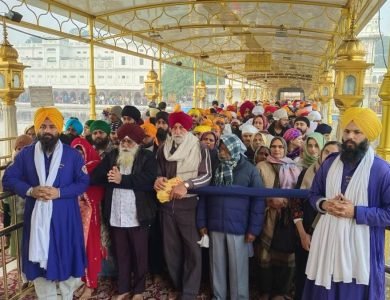 ਦਸਵੇਂ ਪਾਤਸ਼ਾਹ ਜੀ ਦੇ ਪ੍ਰਕਾਸ਼ ਪੁਰਬ ਦੇ ਸਬੰਧ 'ਚ ਸੱਚਖੰਡ ਸ੍ਰੀ ਹਰਿਮੰਦਰ ਸਾਹਿਬ ਵਿਖੇ ਸਜਾਏ ਜਲੋਅ