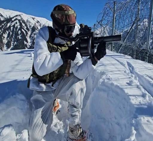 ਕਸ਼ਮੀਰ : ਗਣਤੰਤਰ ਦਿਵਸ ਤੋਂ ਪਹਿਲਾਂ ਕੰਟਰੋਲ ਰੇਖਾ ਉੱਪਰ ਭਾਰਤੀ ਫ਼ੌਜ ਅਲਰਟ 'ਤੇ