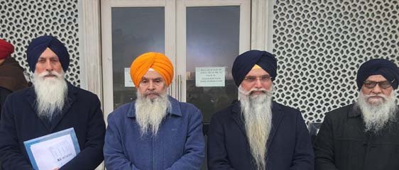 ਨਾਰਾਜ਼ ਅਕਾਲੀ ਆਗੂਆਂ ਦਾ ਵਫ਼ਦ ਜਥੇਦਾਰ ਵਡਾਲਾ ਦੀ ਅਗਵਾਈ ਵਿਚ ਗਿਆਨੀ ਰਘਬੀਰ ਸਿੰਘ ਨੂੰ ਮਿਲਣ ਪੁੱਜਾ