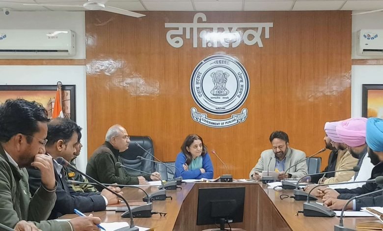 ਗਣਤੰਤਰ ਦਿਵਸ ਦੀਆਂ ਤਿਆਰੀਆਂ ਦੀ ਸਮੀਖਿਆ ਲਈ ਹੋਈ ਬੈਠਕ