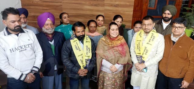 ਆਜ਼ਾਦ ਤੌਰ ’ਤੇ ਜਿੱਤੇ ਦੋ ਨਗਰ ਕੌਂਸਲਰ ਆਪ ’ਚ ਸ਼ਾਮਿਲ