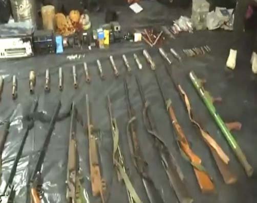 ਦੱਖਣੀ ਬਸਤਰ 'ਚ ਨਕਸਲੀ ਮੁਕਾਬਲਾ , 12 ਨਕਸਲੀ ਢੇਰ ਦੱਖਣੀ ਬਸਤਰ 'ਚ ਨਕਸਲੀ ਮੁਕਾਬਲਾ , 12 ਨਕਸਲੀ ਢੇਰ