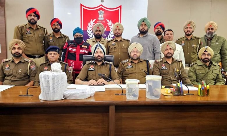 ਪਟਿਆਲਾ ਪੁਲਿਸ ਵੱਲੋਂ 3.50 ਕਿੱਲੋ ਸਮੈਕ ਤੇ 6 ਲੱਖ 50 ਹਜ਼ਾਰ ਦੀ ਡਰੱਗਮਨੀ ਸਮੇਤ ਨਸ਼ਾ ਤਸਕਰ ਕਾਬੂ