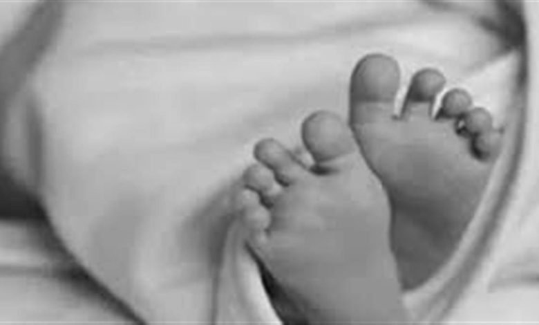 ਟਰਾਲੀ ਹੇਠਾਂ ਆਉਣ ਨਾਲ ਚਾਰ ਸਾਲ ਦੀ ਬੱਚੀ ਦੀ ਮੌਤ ਟਰਾਲੀ ਹੇਠਾਂ ਆਉਣ ਨਾਲ ਚਾਰ ਸਾਲ ਦੀ ਬੱਚੀ ਦੀ ਮੌਤ