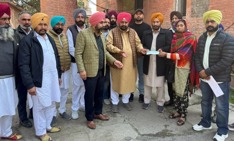 ਵਿਧਾਇਕ ਰਣਬੀਰ ਭੁੱਲਰ ਵੱਲੋਂ ਥਰੈਸ਼ਰ ਹਾਦਸਾ ਪੀੜਤਾਂ ਨੂੰ ਦਿੱਤੀ ਗਈ ਵਿੱਤੀ ਸਹਾਇਤਾ