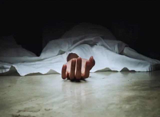 ਚਿੱਟੇ ਦਾ ਟੀਕਾ ਲਾਉਣ ਨਾਲ ਨੌਜਵਾਨ ਦੀ ਮੌਤ ਚਿੱਟੇ ਦਾ ਟੀਕਾ ਲਾਉਣ ਨਾਲ ਨੌਜਵਾਨ ਦੀ ਮੌਤ