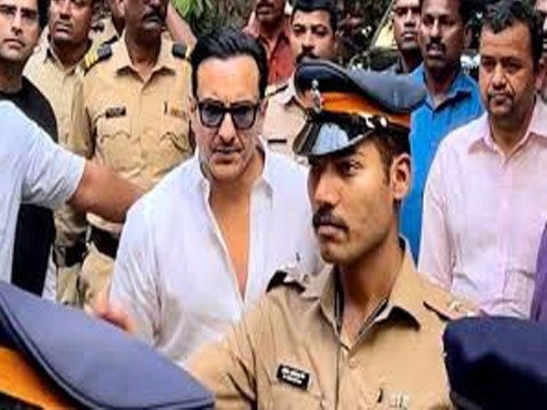 ਸੈਫ ਅਲੀ ਖਾਨ ਦੀ ਸੁਰੱਖਿਆ ਵਧਾਈ ਗਈ , ਘਰ ਦੇ ਬਾਹਰ ਤਾਇਨਾਤ ਕੀਤੇ ਪੁਲਿਸ ਕਰਮਚਾਰੀ