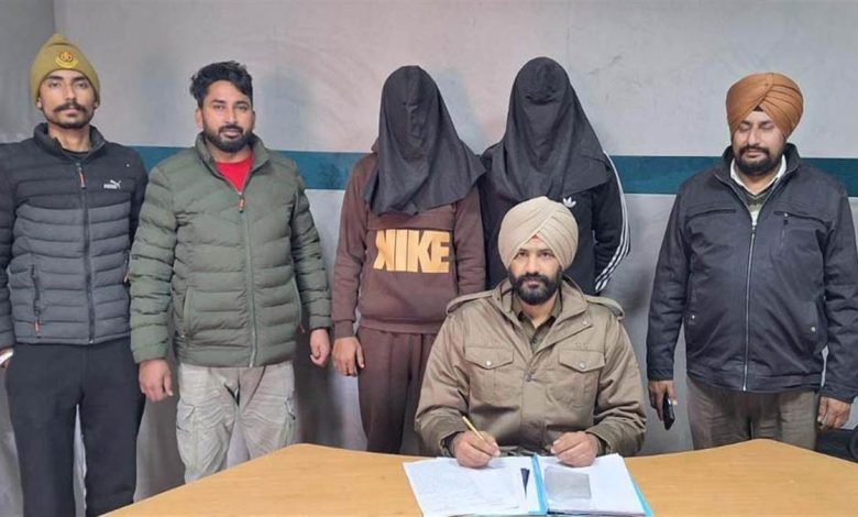 18 ਪੇਟੀਆਂ ਨਾਜਾਇਜ਼ ਸ਼ਰਾਬ ਸਮੇਤ ਦੋ ਕਾਬੂ