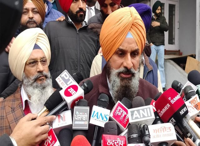 ਪੁਲਿਸ ਥਾਣਿਆਂ ’ਤੇ ਧਮਾਕੇ ਹੋ ਰਹੇ ਹਨ, ਪਰ ਅੰਮ੍ਰਿਤਸਰ ਪੁਲਿਸ ਛੁਪਾ ਰਹੀ ਹੈ : ਮਜੀਠੀਆ