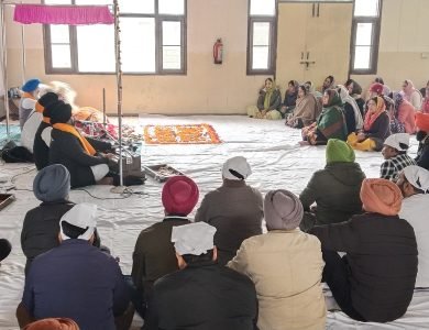 ਨਵੇਂ ਸਾਲ ਦੀ ਆਮਦ 'ਤੇ ਡੀ.ਸੀ. ਦਫ਼ਤਰ ਨੇ ਜ਼ਿਲ੍ਹਾ ਪ੍ਰਬੰਧਕੀ ਕੰਪਲੈਕਸ ਵਿਖੇ ਸੁਖਮਨੀ ਸਾਹਿਬ ਜੀ ਦਾ ਪਾਠ ਕਰਵਾਇਆ