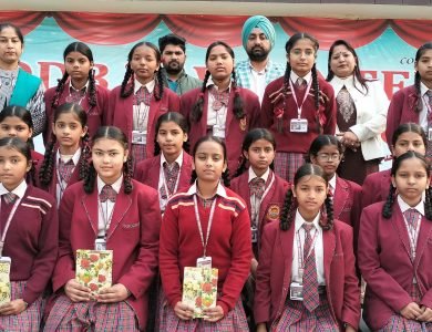 ਜ਼ਿਲ੍ਹਾ ਭਾਸ਼ਾ ਦਫ਼ਤਰ ਵੱਲੋਂ ਕਰਵਾਏ ਗਏ ਡੀ.ਡੀ.ਬੀ.ਡੀ.ਏ.ਵੀ.ਸੈਨਟਰੀ ਪਬਲਿਕ ਸਕੂਲ ਵਿੱਚ ਸੁੰਦਰ ਲਿਖਾਈ ਦੇ ਮੁਕਾਬਲੇ