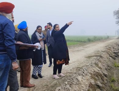 ਡਿਪਟੀ ਕਮਿਸ਼ਨਰ ਨੇ ਪਿੰਡ ਵਕੀਲਾਂ ਵਾਲਾ ਦਾ ਦੌਰਾ ਕਰਕੇ ਸੁਣੀਆਂ ਪਿੰਡ ਵਾਸੀਆਂ ਦੀਆਂ ਸਮੱਸਿਆਵਾਂ
