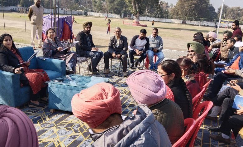 ਡਿਪਟੀ ਕਮਿਸ਼ਨਰ ਨੇ ਗਣਤੰਤਰ ਦਿਵਸ ਸਮਾਗਮ ਦੀਆਂ ਤਿਆਰੀਆਂ ਸਬੰਧੀ ਵੱਖ-ਵੱਖ ਵਿਭਾਗਾਂ ਦੇ ਮੁਖੀਆਂ ਨਾਲ ਕੀਤੀ ਮੀਟਿੰਗ