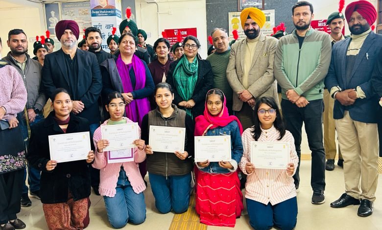 15ਵੇਂ ਰਾਸ਼ਟਰੀ ਵੋਟਰ ਦਿਵਸ ਸਮਾਰੋਹ ਨੂੰ ਸਮਰਪਿਤ ਵਾਦ ਵਿਵਾਦ ਮੁਕਾਬਲੇ ਕਰਵਾਏ ਗਏ  