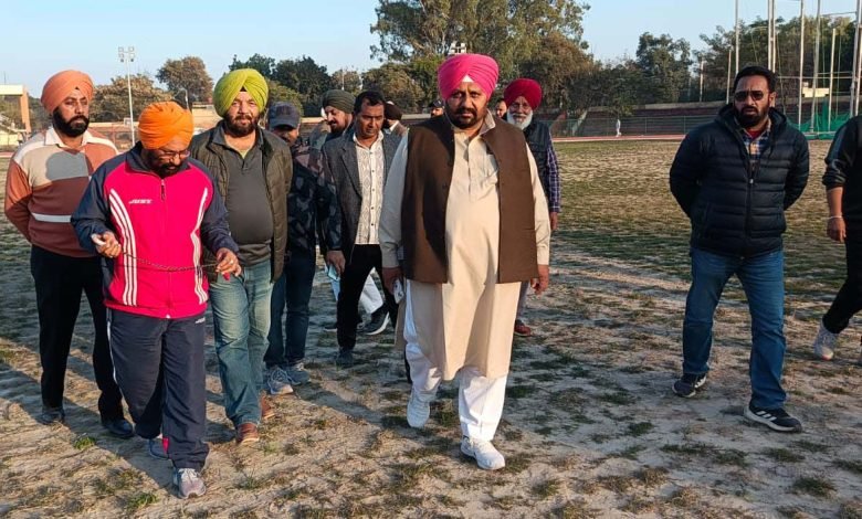 ਵਿਧਾਇਕ ਰਣਬੀਰ ਸਿੰਘ ਭੁੱਲਰ ਨੇ ਸ਼ਹੀਦ ਭਗਤ ਸਿੰਘ ਸਟੇਡੀਅਮ ਦਾ ਨਿਰੀਖਣ ਕੀਤਾ