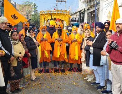 ਸ੍ਰੀ ਗੁਰੂ ਗੋਬਿੰਦ ਸਿੰਘ ਜੀ ਮਹਾਰਾਜ ਦੇ ਪ੍ਰਕਾਸ਼ ਪੁਰਬ ਨੂੰ ਸਮਰਪਿਤ ਪੰਜ ਪਿਆਰਿਆਂ ਦੀ ਅਗਵਾਈ ਵਿਚ