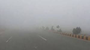 ਅਗਲੇ ਦੋ ਦਿਨ ਧੁੰਦ ਦੀ ਚਿੱਟੀ ਚਾਦਰ 'ਚ ਲਪੇਟਿਆ ਰਹੇਗਾ ਪੰਜਾਬ, ਤਾਪਮਾਨ 'ਚ ਹੋਈ 4 ਡਿਗਰੀ ਦੀ ਗਿਰਾਵਟ; ਫਾਜ਼ਿਲਕਾ ਰਿਹਾ ਸਭ ਤੋਂ ਠੰਢਾ