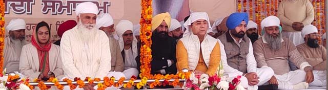 ਅਮਨ ਅਰੋੜਾ ਤੇ ਹਰਦੀਪ ਸਿੰਘ ਮੁੰਡੀਆਂ ਨੇ ਨਾਮਧਾਰੀ ਸ਼ਹੀਦਾਂ ਨੂੰ ਸ਼ਰਧਾਂਜਲੀ ਕੀਤੀ ਭੇਟ