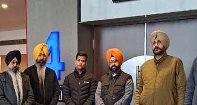 ਫ਼ਿਲਮ ਐਮਰਜੈਂਸੀ ਦੀ ਰਿਲੀਜ਼ ਦੇ ਵਿਰੋਧ ਵਿਚ ਸ਼੍ਰੋਮਣੀ ਕਮੇਟੀ ਅਧਿਕਾਰੀਆਂ ਤੇ ਮੁਲਾਜ਼ਮਾਂ ਵਲੋਂ ਸਿਨੇਮਾ ਘਰਾਂ ਦੇ ਬਾਹਰ ਰੋਸ ਧਰਨੇ