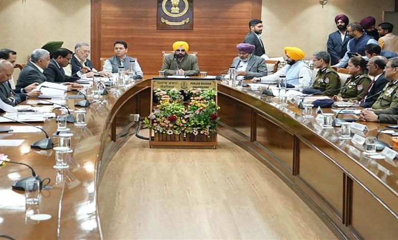 CM ਮਾਨ ਨੇ CPs, DCs ਤੇ SSPs ਨਾਲ ਕੀਤੀ ਉੱਚ ਪੱਧਰੀ ਬੈਠਕ, ਪੰਜਾਬ ਨੂੰ ਨਸ਼ਾ ਮੁਕਤ ਬਣਾਉਣ ਲਈ ਦਿੱਤੀ ਡੈੱਡਲਾਈਨ