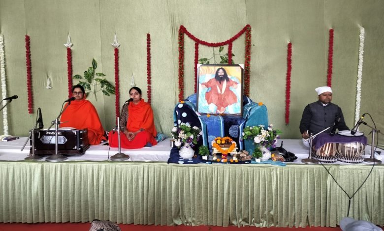 ਦਿਵਯ ਜਯੋਤੀ ਜਾਗਿ੍ਰਤੀ ਸੰਸਥਾਨ ਫ਼ਿਰੋਜ਼ਪੁਰ ਵੱਲੋਂ ਬਸੰਤ ਪੰਚਮੀ ’ਤੇ ਹਫ਼ਤਾਵਾਰੀ ਸਤਿਸੰਗ ਪ੍ਰੋਗਰਾਮ ਕਰਵਾਇਆ