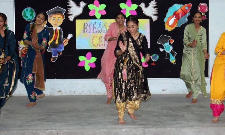 ਆਰਐੱਸਡੀ ਰਾਜ ਰਤਨ ਪਬਲਿਕ ਸਕੂਲ ਵਿੱਚ 12ਵੀਂ ਜਮਾਤ ਲਈ ਆਸ਼ੀਰਵਾਦ ਸਮਾਰੋਹ ਦਾ ਆਯੋਜਨ