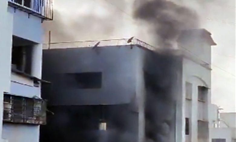 ਪੁਣੇ : ਰਿਹਾਇਸ਼ੀ ਇਮਾਰਤ ਵਿਚ ਅੱਗ ਲੱਗਣ ਨਾਲ ਇਕ ਔਰਤ ਦੀ ਮੌਤ