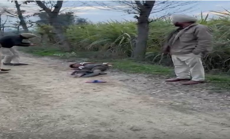 ਹਥਿਆਰ ਬਰਾਮਦ ਕਰਨ ਗਈ ਪੁਲਿਸ ਪਾਰਟੀ ਤੇ ਗੈਂਗਸਟਰ ਵਿਚਾਲੇ ਗੋਲ਼ੀਬਾਰੀ, ਬਦਮਾਸ਼ ਦੇ ਲੱਤ 'ਚ ਲੱਗੀ ਗੋਲ਼ੀ ਹਥਿਆਰ ਬਰਾਮਦ ਕਰਨ ਗਈ ਪੁਲਿਸ ਪਾਰਟੀ ਤੇ ਗੈਂਗਸਟਰ ਵਿਚਾਲੇ ਗੋਲ਼ੀਬਾਰੀ, ਬਦਮਾਸ਼ ਦੇ ਲੱਤ 'ਚ ਲੱਗੀ ਗੋਲ਼ੀ