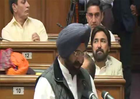 ਦਿੱਲੀ ਵਿਧਾਨ ਸਭਾ: ਮਨਜਿੰਦਰ ਸਿੰਘ ਸਿਰਸਾ ਸਮੇਤ ਵੱਖ ਵੱਖ ਮੰਤਰੀਆਂ ਨੇ ਚੁੱਕੀ ਸਹੁੰ ਦਿੱਲੀ ਵਿਧਾਨ ਸਭਾ: ਮਨਜਿੰਦਰ ਸਿੰਘ ਸਿਰਸਾ ਸਮੇਤ ਵੱਖ ਵੱਖ ਮੰਤਰੀਆਂ ਨੇ ਚੁੱਕੀ ਸਹੁੰ