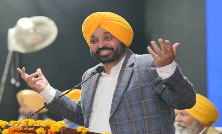 ਕੁਝ ਨੂੰ ਵਿਭਾਗਾਂ ਛੇਤੀ ਕੀਤਾ ਜਾਏਗਾ ਮਰਜ, ਮੁੱਖ ਮੰਤਰੀ ਨੇ ਕਿਹਾ- ਸਾਰੇ ਵਿਭਾਗਾਂ ’ਤੇ ਚੱਲ ਰਿਹਾ ਹੈ ਮੰਥਨ ਕੁਝ ਨੂੰ ਵਿਭਾਗਾਂ ਛੇਤੀ ਕੀਤਾ ਜਾਏਗਾ ਮਰਜ, ਮੁੱਖ ਮੰਤਰੀ ਨੇ ਕਿਹਾ- ਸਾਰੇ ਵਿਭਾਗਾਂ ’ਤੇ ਚੱਲ ਰਿਹਾ ਹੈ ਮੰਥਨ