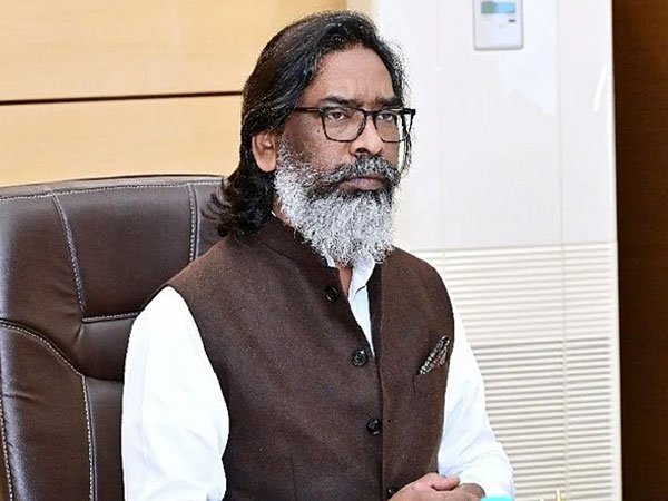 ਝਾਰਖੰਡ ਸਰਕਾਰ ਨੇ ਸੂਬੇ ਦੇ ਕਰਮਚਾਰੀਆਂ ਨੂੰ ਦਿੱਤਾ ਤੋਹਫ਼ਾ, ਮਹਿੰਗਾਈ ਭੱਤਾ 7 ਤੋਂ ਵਧਾ ਕੇ 12 ਪ੍ਰਤੀਸ਼ਤ ਕੀਤਾ