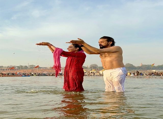 ਅਨੁਰਾਗ ਠਾਕੁਰ ਨੇ ਮਹਾਕੁੰਭ ’ਚ ਲਗਾਈ ਡੁਬਕੀ