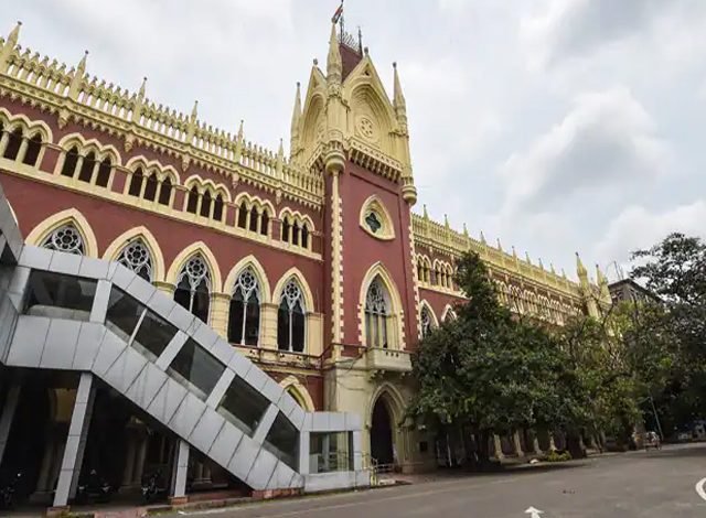 ਆਰ.ਜੀ.ਕਰ ਮਾਮਲਾ: ਕਲੱਕਤਾ ਹਾਈਕੋਰਟ ਨੇ ਸੰਜੇ ਰੌਏ ਨੂੰ ਮੌਤ ਦੀ ਸਜ਼ਾ ਦੇਣ ਵਾਲੀ ਰਾਜ ਦੀ ਅਪੀਲ ਕੀਤੀ ਰੱਦ ਆਰ.ਜੀ.ਕਰ ਮਾਮਲਾ: ਕਲੱਕਤਾ ਹਾਈਕੋਰਟ ਨੇ ਸੰਜੇ ਰੌਏ ਨੂੰ ਮੌਤ ਦੀ ਸਜ਼ਾ ਦੇਣ ਵਾਲੀ ਰਾਜ ਦੀ ਅਪੀਲ ਕੀਤੀ ਰੱਦ