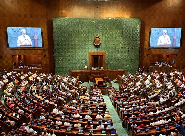 ਬਜਟ ਸੈਸ਼ਨ ਦਾ 7ਵਾਂ ਦਿਨ, ਅੱਜ ਲੋਕ ਸਭਾ ’ਚ ਪੇਸ਼ ਹੋ ਸਕਦੈ ਨਵਾਂ ਆਮਦਨ ਕਰ ਬਿੱਲ