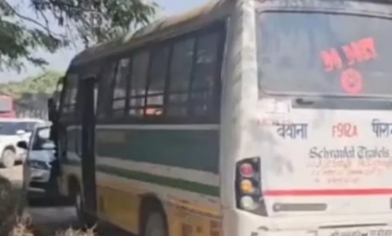 ਦਿੱਲੀ 'ਚ ਦਿਲ ਦਹਿਲਾਉਣ ਵਾਲੀ ਘਟਨਾ, ਸੀਟ 'ਤੇ ਖਾਣਾ ਡੁੱਲਣ 'ਤੇ ਵਿਅਕਤੀ ਨੂੰ ਕੁੱਟ-ਕੁੱਟ ਕੇ ਮਾਰ ਮੁਕਾਇਆ; ਗੁਪਤ ਅੰਗ 'ਚ ਪਾ ਦਿੱਤੀ ਰਾਡ