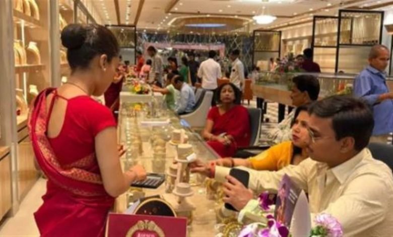 ਸੋਨਾ ਹੋਇਆ ਸਸਤਾ, ਚਾਂਦੀ ਦੀਆਂ ਕੀਮਤਾਂ ਵੀ ਘਟੀਆਂ; ਚੈੱਕ ਕਰੋ ਤਾਜ਼ਾ ਭਾਅ