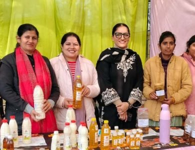 ਪੇਂਡੂ ਖੇਤਰ ਦੀਆਂ ਆਰਥਿਕ ਤੌਰ ’ਤੇ ਗਰੀਬ ਔਰਤਾਂ ਲਈ ਵਰਦਾਨ ਸਾਬਿਤ ਹੋ ਰਿਹੈ ਆਜੀਵਿਕਾ ਮਿਸ਼ਨ : ਵਧੀਕ ਡਿਪਟੀ ਕਮਿਸ਼ਨਰ
