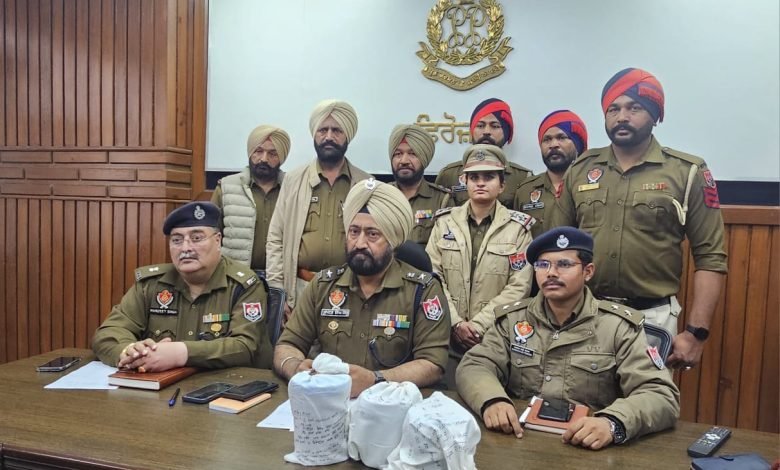 ਫਿਰੋਜ਼ਪੁਰ ਪੁਲਿਸ ਦੀ ਵੱਡੀ ਕਾਮਯਾਬੀ, 3 ਦੋਸ਼ੀ ਗਿਰਫਤਾਰ, 2 ਕਿਲੋ 7 ਗ੍ਰਾਮ ਹੈਰੋਇਨ ਬਰਾਮਦ
