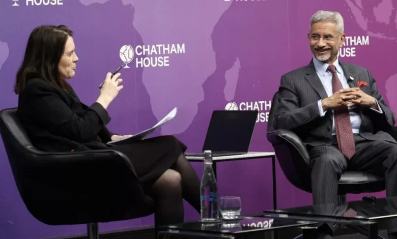 ਕਸ਼ਮੀਰ ਬਾਰੇ ਪਾਕਿਸਤਾਨੀ ਪੱਤਰਕਾਰ ਦੇ ਕਿਸ ਸਵਾਲ 'ਤੇ ਭੜਕੇ ਜੈਸ਼ੰਕਰ ! ਸੁਰਖ਼ੀਆਂ ਬਣਿਆ ਵਿਦੇਸ਼ ਮੰਤਰੀ ਦਾ ਜਵਾਬ ਕਸ਼ਮੀਰ ਬਾਰੇ ਪਾਕਿਸਤਾਨੀ ਪੱਤਰਕਾਰ ਦੇ ਕਿਸ ਸਵਾਲ 'ਤੇ ਭੜਕੇ ਜੈਸ਼ੰਕਰ ! ਸੁਰਖ਼ੀਆਂ ਬਣਿਆ ਵਿਦੇਸ਼ ਮੰਤਰੀ ਦਾ ਜਵਾਬ