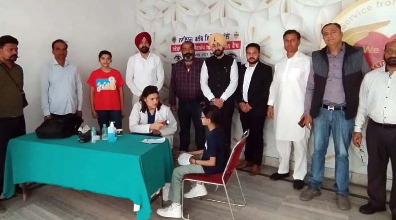 ਲਾਇਨਜ਼ ਕਲੱਬ ਵਲੋਂ ਲਗਾਇਆ ਅੱਖਾਂ ਦਾ ਮੁਫ਼ਤ ਜਾਂਚ ਅਤੇ ਆਪ੍ਰੇਸ਼ਨ ਕੈਂਪ ਲਾਇਨਜ਼ ਕਲੱਬ ਵਲੋਂ ਲਗਾਇਆ ਅੱਖਾਂ ਦਾ ਮੁਫ਼ਤ ਜਾਂਚ ਅਤੇ ਆਪ੍ਰੇਸ਼ਨ ਕੈਂਪ