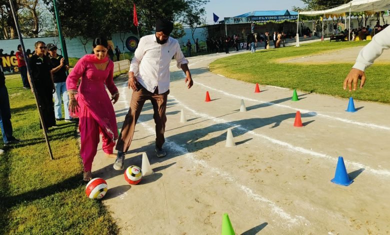 ਦਾਸ ਐਂਡ ਬ੍ਰਾਊਨ ਸਕੂਲ ਦੇ ਹੈਬੀਟੇਟ ਸੈਂਟਰ ਨੇ ਸਨਡਾਊਨਰ ਪ੍ਰੋਗਰਾਮ ਦਾ ਆਯੋਜਨ ਕੀਤਾ ਦਾਸ ਐਂਡ ਬ੍ਰਾਊਨ ਸਕੂਲ ਦੇ ਹੈਬੀਟੇਟ ਸੈਂਟਰ ਨੇ ਸਨਡਾਊਨਰ ਪ੍ਰੋਗਰਾਮ ਦਾ ਆਯੋਜਨ ਕੀਤਾ