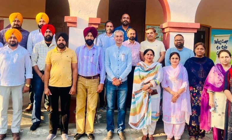 ਕੰਪਿਊਟਰ ਅਧਿਆਪਕ ਯੂਨੀਅਨ ਜ਼ਿਲ੍ਹਾ ਫਿਰੋਜ਼ਪੁਰ ਦੀ ਮੀਟਿੰਗ ਹੋਈ