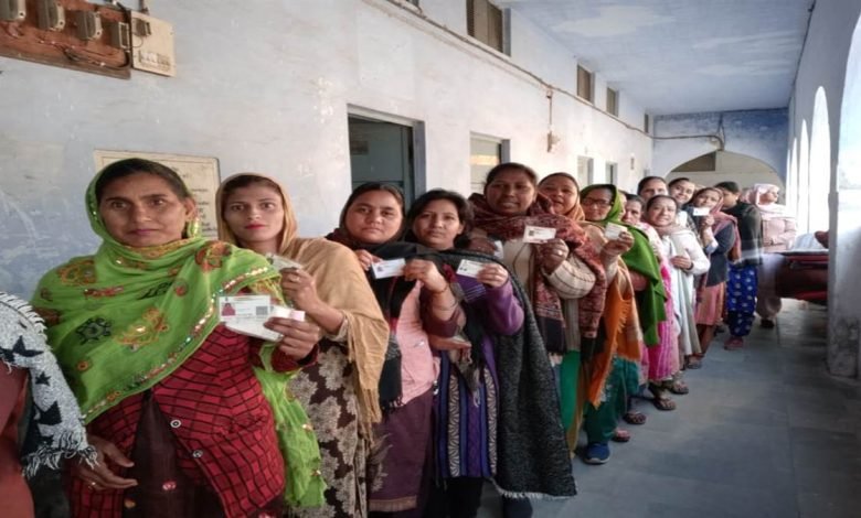 ਪੰਜਾਬ 'ਚ ਹੋ ਰਹੀਆਂ ਹਨ ਨਗਰ ਕੌਂਸਲ ਚੋਣਾਂ, ਸ਼ਾਮ ਨੂੰ ਐਲਾਨੇ ਜਾਣਗੇ ਨਤੀਜੇ, ਤਰਨ ਤਾਰਨ 'ਚ ਹੰਗਾਮੇ ਮਗਰੋਂ ਵਾਰਡ ਨੰਬਰ ਤਿੰਨ ਦੀ ਚੋਣ ਰੱਦ