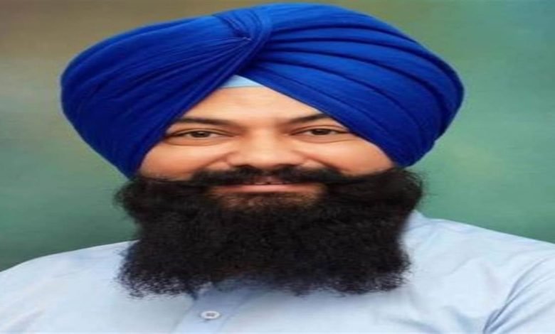 ਸਾਢੇ ਤਿੰਨ ਸਾਲਾਂ ਬਾਅਦ ਅਨੁਸੂਚਿਤ ਜਾਤੀ ਕਮਿਸ਼ਨ ਨੂੰ ਮਿਲਿਆ ਚੇਅਰਮੈਨ, ਜਸਬੀਰ ਸਿੰਘ ਗੜ੍ਹੀ ਬਣੇ ਐੱਸਸੀ ਕਮਿਸ਼ਨ ਦੇ ਚੇਅਰਮੈਨ