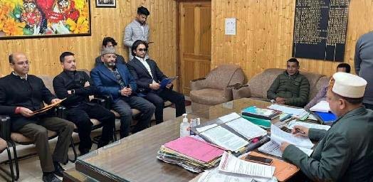 खालिस्तानी झंडे उतारने के मामले में एसडीएम कोर्ट में पेश हुए अमन सूद