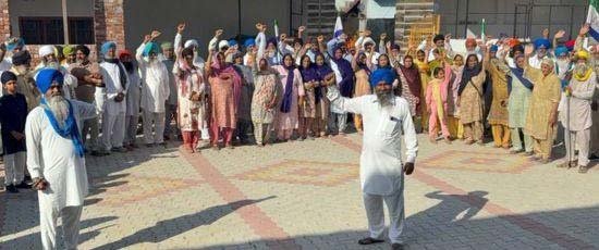 ਕਿਸਾਨ ਘੇਰਣਗੇ ਮੰਤਰੀਆਂ ਅਤੇ ਵਿਧਾਇਕਾਂ ਦੀਆਂ ਰਿਹਾਇਸ਼ਾਂ ਕਿਸਾਨ ਘੇਰਣਗੇ ਮੰਤਰੀਆਂ ਅਤੇ ਵਿਧਾਇਕਾਂ ਦੀਆਂ ਰਿਹਾਇਸ਼ਾਂ