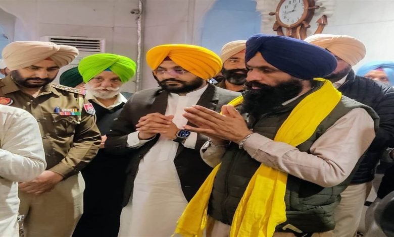 ਕੈਬਨਿਟ ਮੰਤਰੀ ਸੌਂਦ ਨੇ ਨਸ਼ਾ ਤਸਕਰਾਂ ਨੂੰ ਪੰਜਾਬ ਛੱਡਣ ਦੀ ਦਿੱਤੀ ਚਿਤਾਵਨੀ, ਕਿਹਾ-ਹੁਣ ਤੱਕ 6500 ਵੱਡੇ ਤੇ 45000 ਛੋਟੇ ਨਸ਼ਾ ਤਸਕਰ ਕਾਬੂ