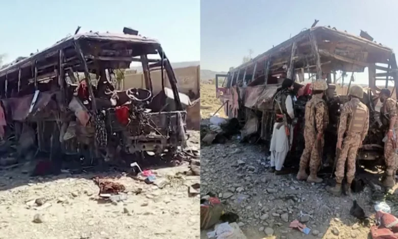 BLA ਹਮਲੇ ਕਾਰਨ ਹਿੱਲ ਗਿਆ ਪਾਕਿਸਤਾਨ, ਫੌਜ ਦੇ ਕਾਫਲੇ 'ਤੇ ਆਤਮਘਾਤੀ ਹਮਲੇ ਦੀ ਵੀਡੀਓ ਆਈ ਸਾਹਮਣੇ; ਹੋਇਆ ਸੀ ਜ਼ੋਰਦਾਰ ਧਮਾਕਾ