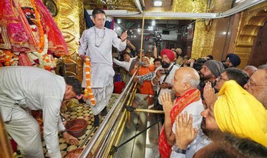 ਆਪ ਪੰਜਾਬ ਇੰਚਾਰਜ ਮਨੀਸ਼ ਸਿਸੋਦੀਆ ਨੇ ਪਟਿਆਲਾ ਦੇ ਕਾਲੀ ਮਾਤਾ ਮੰਦਰ ਵਿੱਖੇ ਟੇਕਿਆ ਮੱਥਾ